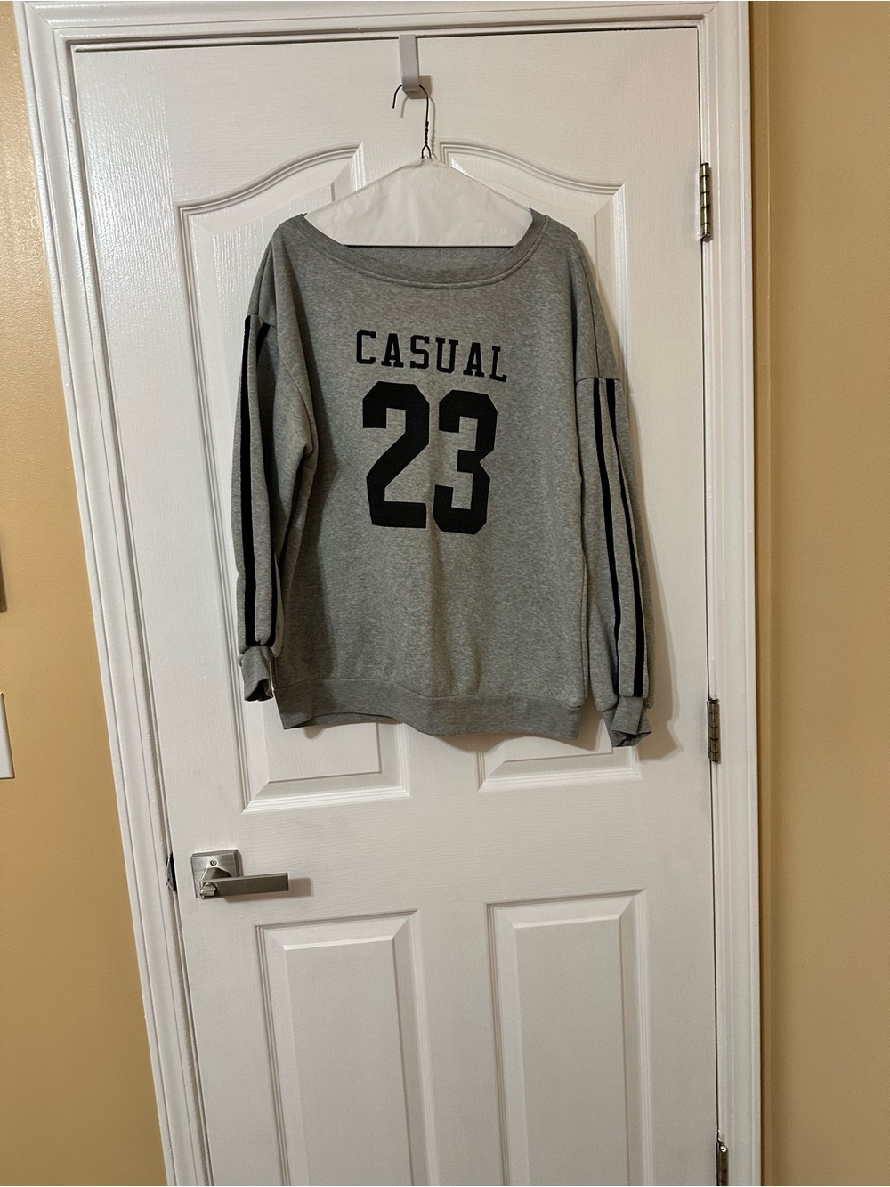 Casual 23 Grey Women's Pullover Sweatshirt